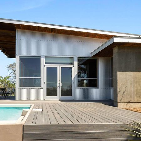 Lazo House - Riverfront With Overlooking Llano River Exterior photo