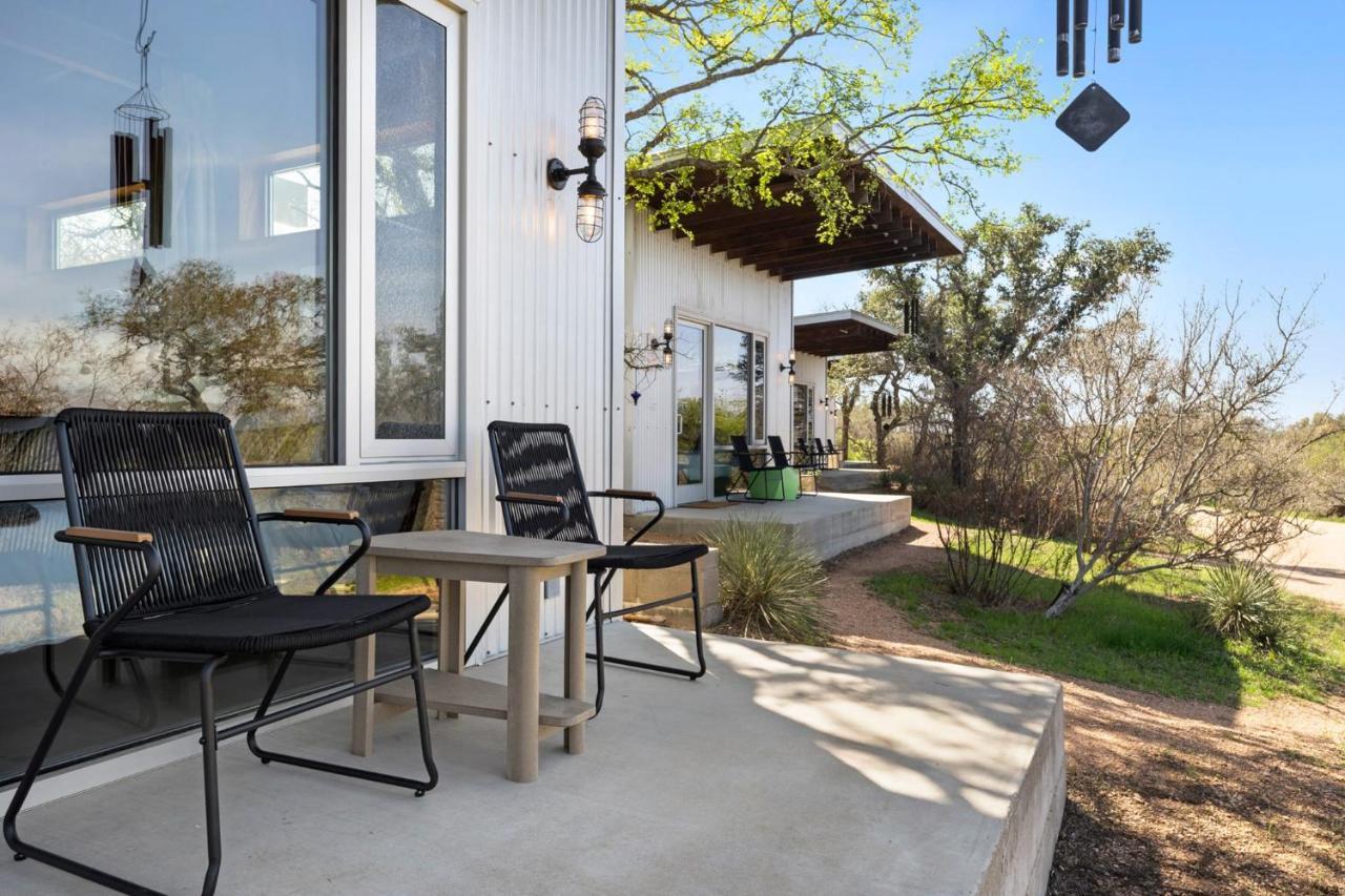 Lazo House - Riverfront With Overlooking Llano River Exterior photo