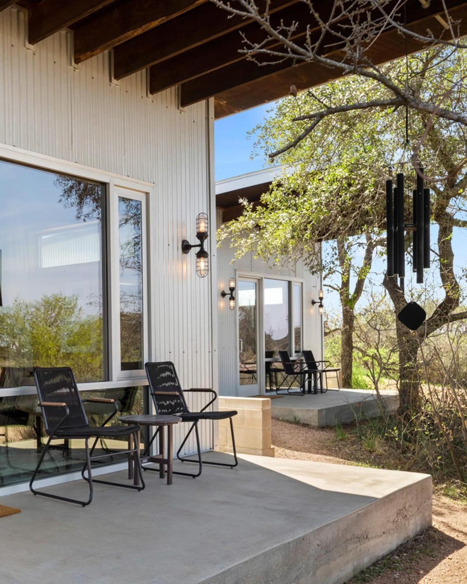 Lazo House - Riverfront With Overlooking Llano River Exterior photo
